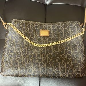 Calvin Klein Crossbody purse